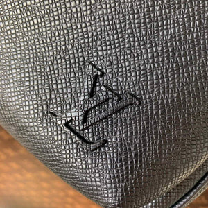 LV M30859 Louis Vuitton Avenue Sling Bag Black - Default Title - View 5