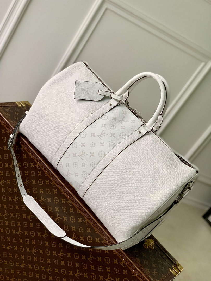 LV M30885 Louis Vuitton Keepall Bandouliere 50 Bag Optic White