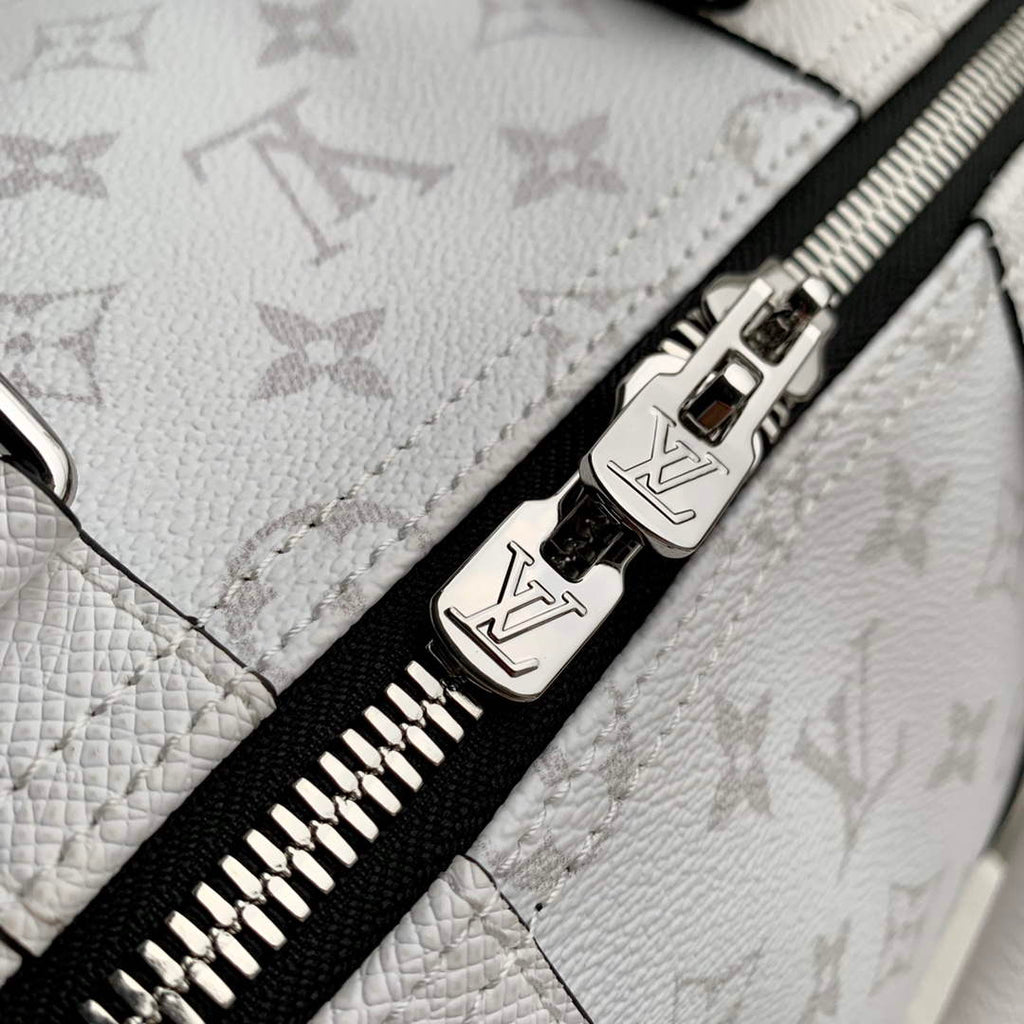 LV M30885 Louis Vuitton Keepall Bandouliere 50 Bag Optic White