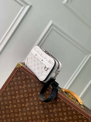 LV M31069 Louis Vuitton M14073 Alpha Messenger Bag Optic White - Default Title - View 2