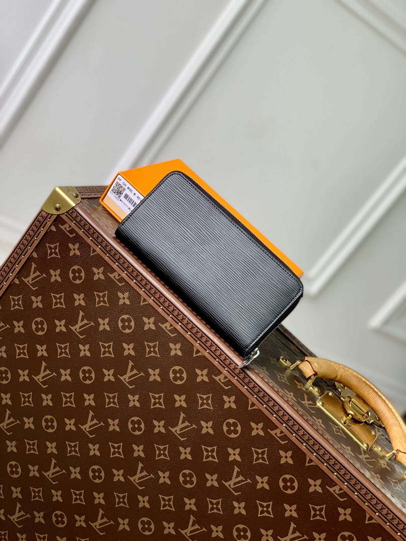 LV M31071 Louis Vuitton Zippy Wallet Black EPI - Default Title - View 2