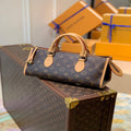 LV M40009 Louis Vuitton Popincourt Haut Handbag - Default Title - View 1
