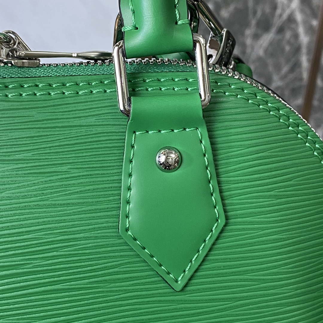 LV M40862 Louis Vuitton Alma BB Epi Handbag Green - Default Title - View 6