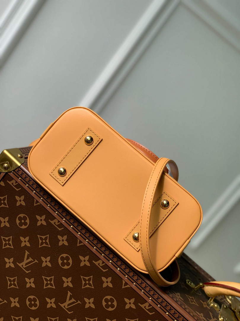 LV M40862 Louis Vuitton Alma BB Handbag Brown - Default Title - View 4