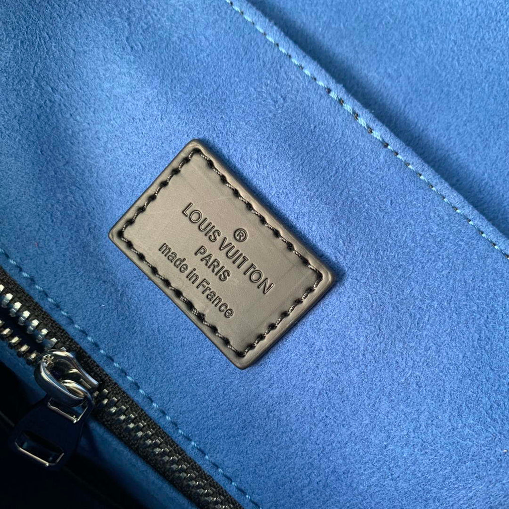 LV M41079 Louis Vuitton Christopher MM Epi Black