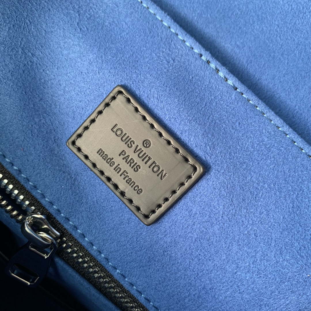 LV M41079 Louis Vuitton Christopher MM Epi Black - Default Title - View 9