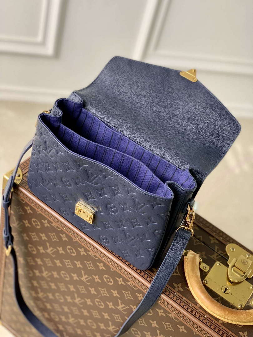 LV M41487 Louis Vuitton Pochette M¨¦tis Handbag Dark Blue