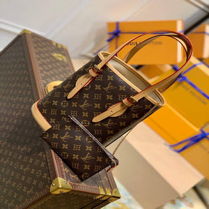 LV M41994 Louis Vuitton Vintage Monogram Canvas Bucket Bag - Default Title - View 1