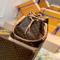LV M42224 Louis Vuitton No¨¦ Bucket Bag - Default Title - View 1