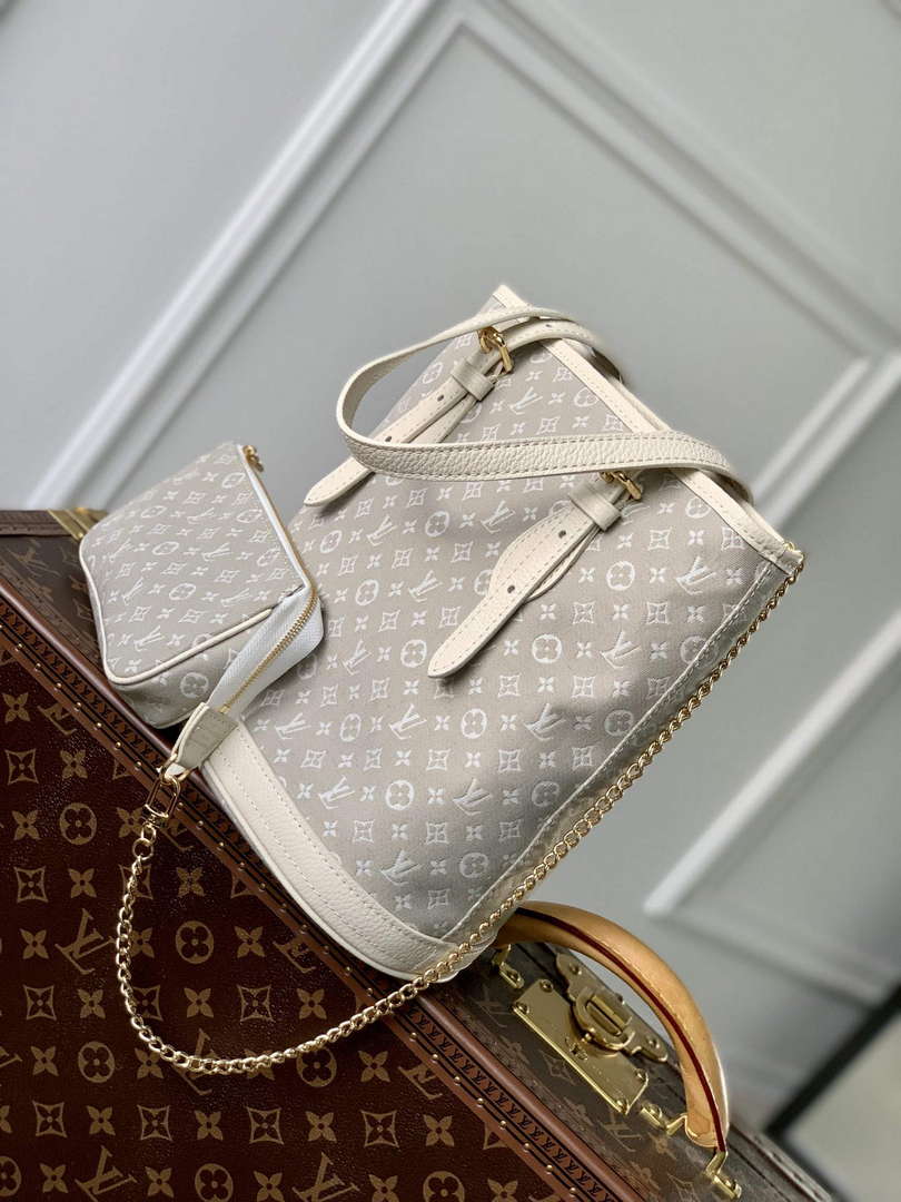 LV M42238 Louis Vuitton Bucket PM Tote Bag White - Default Title - View 2