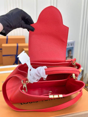 LV M43935 Louis Vuitton Capucines MM Taurillon Handbag Red - Default Title - View 4