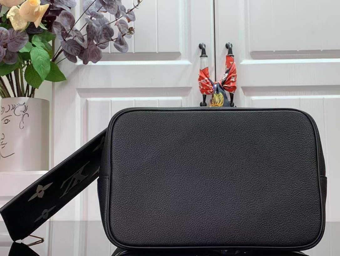 LV M44022 Louis Vuitton M45497 N¨¦ONO¨¦ Shoulder Bag Black - luxibagsmall
