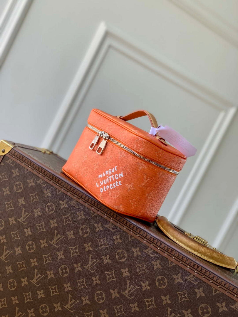LV M44495 Louis Vuitton Nice Mini Beauty Case Orange