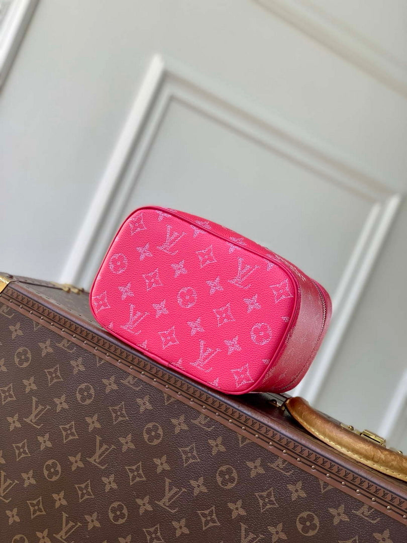 LV M44495 Louis Vuitton Nice Mini Beauty Case Fuchsia