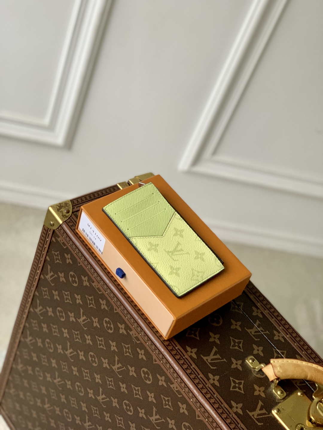 LV M14109 Coin Card Holder Taigarama Lemon Yellow