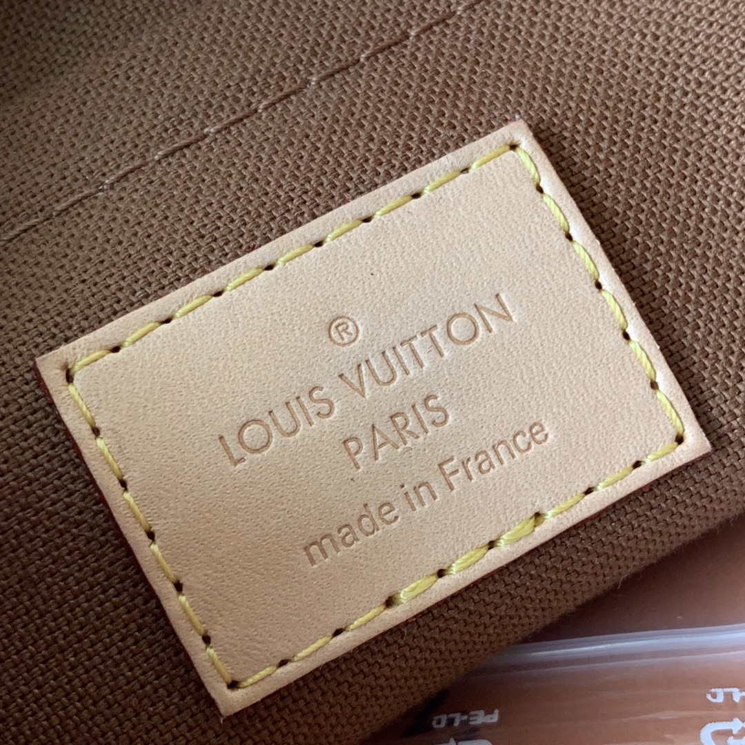 LV M44813 Louis Vuitton M44823 Multi Pochette Accessoires Bag Pink