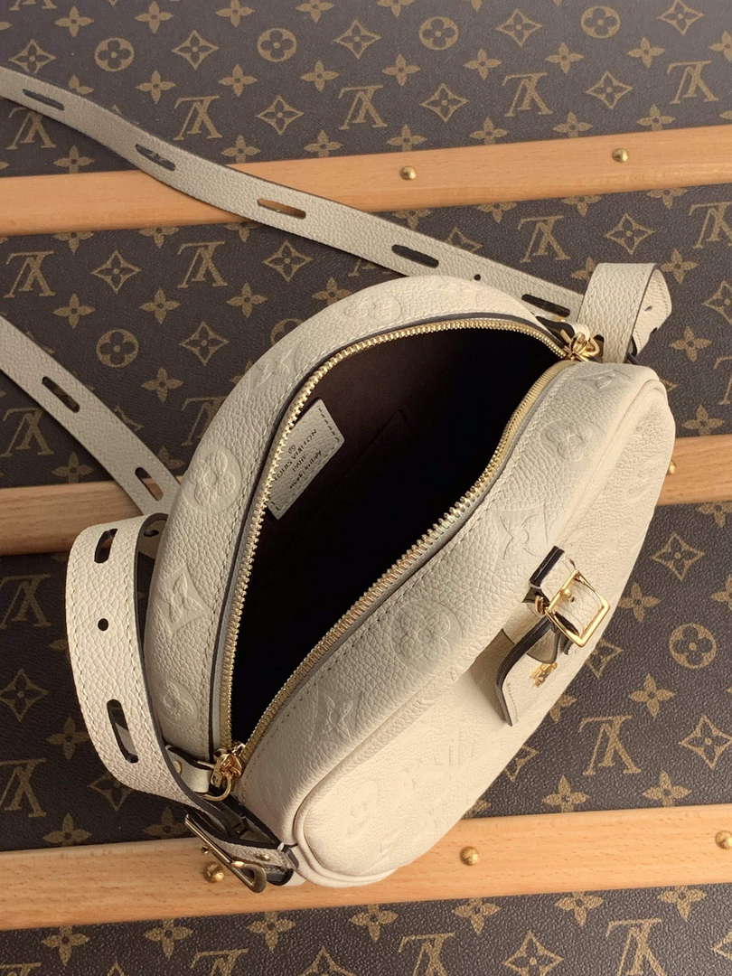 LV M45276 Louis Vuitton Boite Chapeau Souple Shoulder Bag Beige - Default Title - View 5