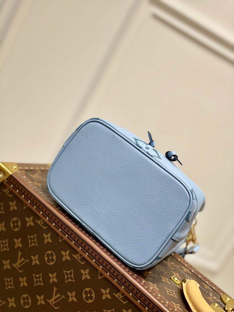LV M45709 Louis Vuitton N¨¦ONO¨¦ BB Bag Summer Blue