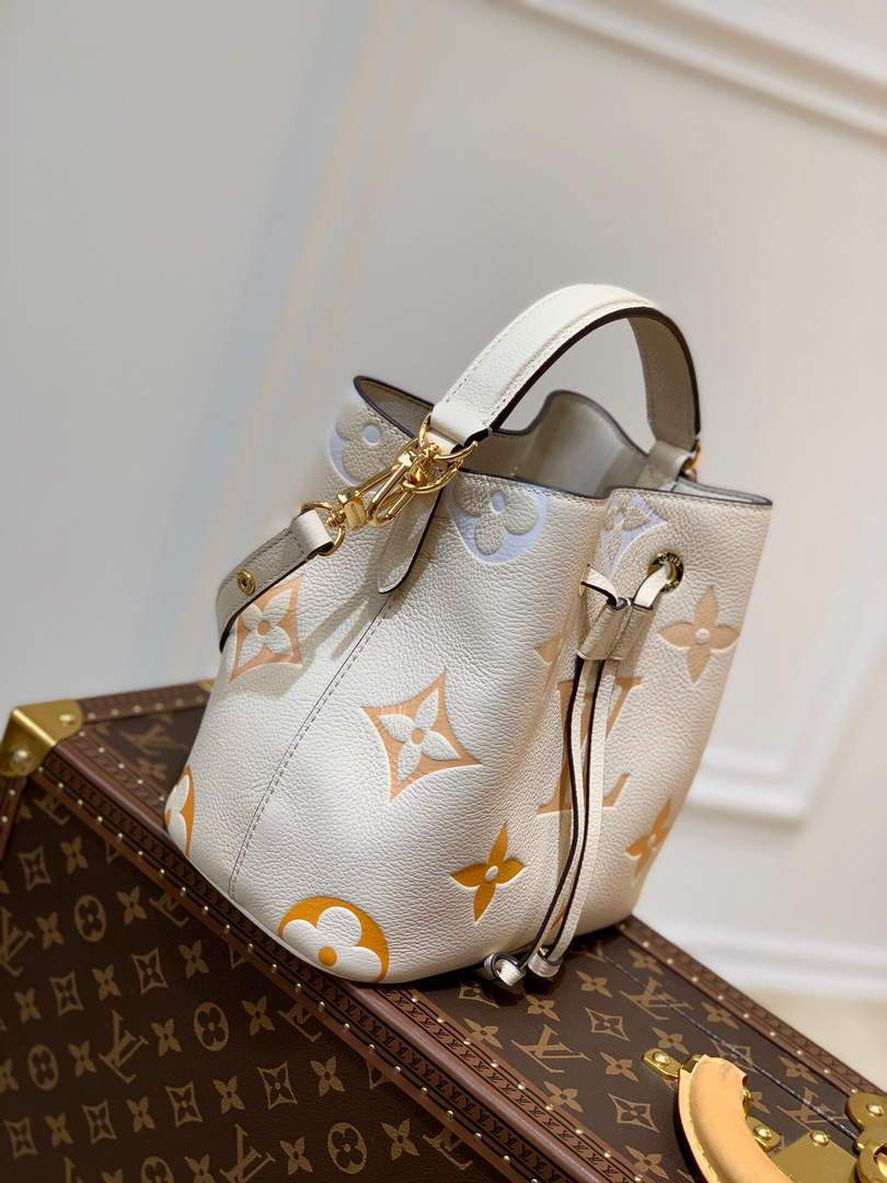 LV M45716 Louis Vuitton N¨¦ONO¨¦ BB Bag Cream/Saffron