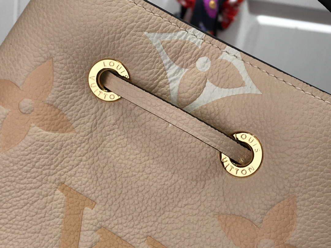 LV M45716 Louis Vuitton N¨¦ONO¨¦ BB M45709 Bag Cream Saffron - luxibagsmall