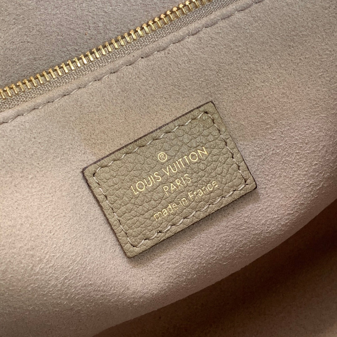 LV M45779 Louis Vuitton Onthego Pm Bag leather Gray