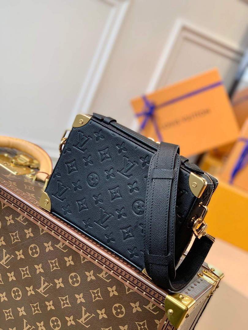 LV M45785  Louis Vuitton LVxNBA Handle Trunk Monogram M57971 Black - luxibagsmall