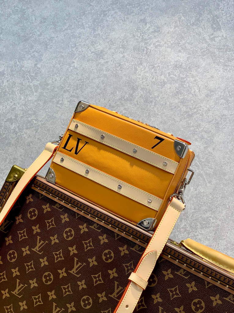 LV M45785  Louis Vuitton LVxNBA Handle Trunk Orange