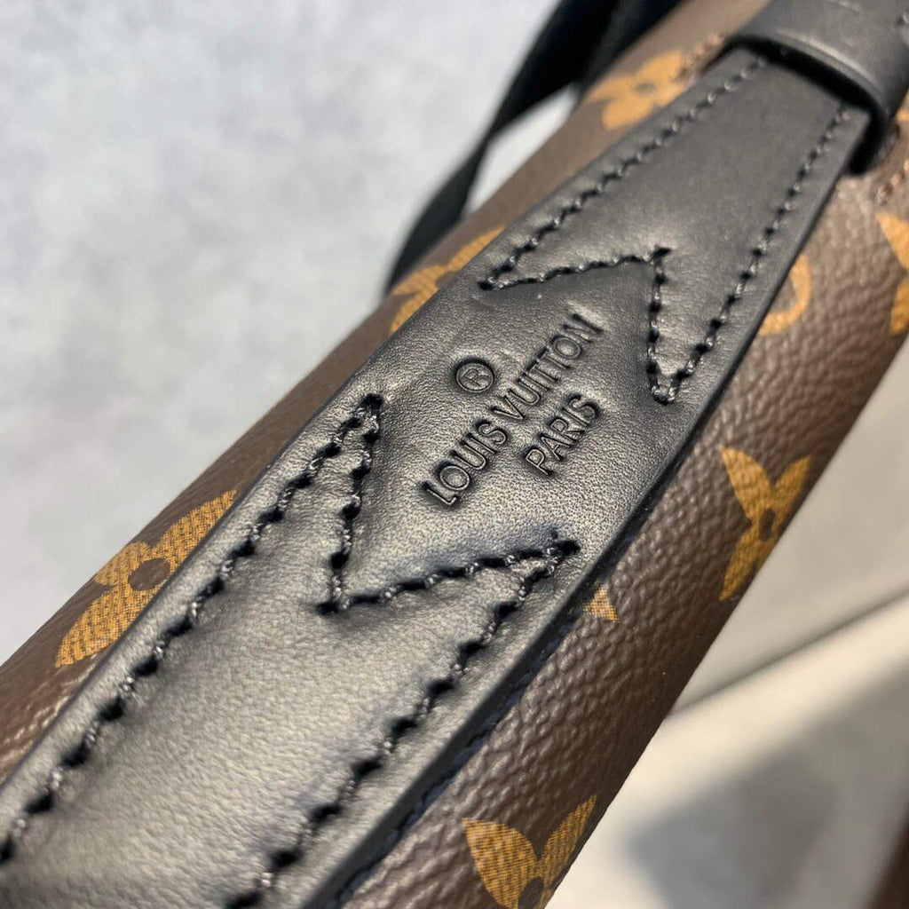 LV M45807 Louis Vuitton S Lock Sling Bag Purple