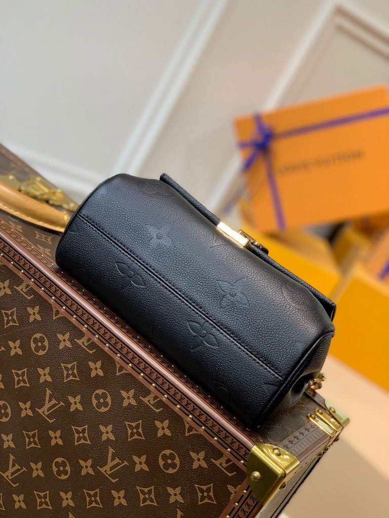 LV M45813 Louis Vuitton M45859  Favorite Monogram Empreinte leather M45836 Black