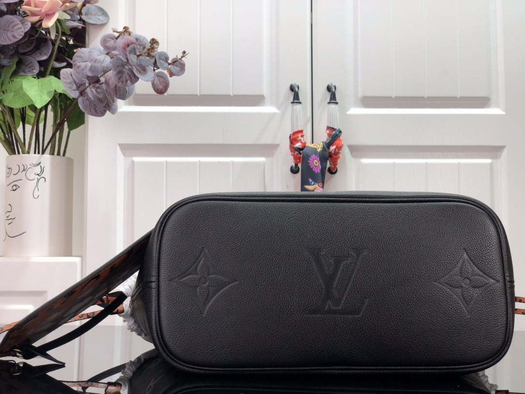 LV M45856 Louis Vuitton Neverfull MM Monogram Empreinte Leather M58525 Bag Black