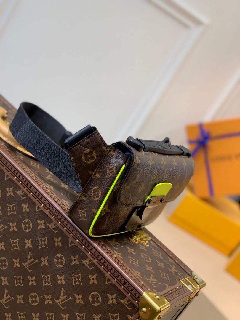 LV M45864 Louis Vuitton S Lock Sling Bag Jaune Fluo - Default Title - View 3