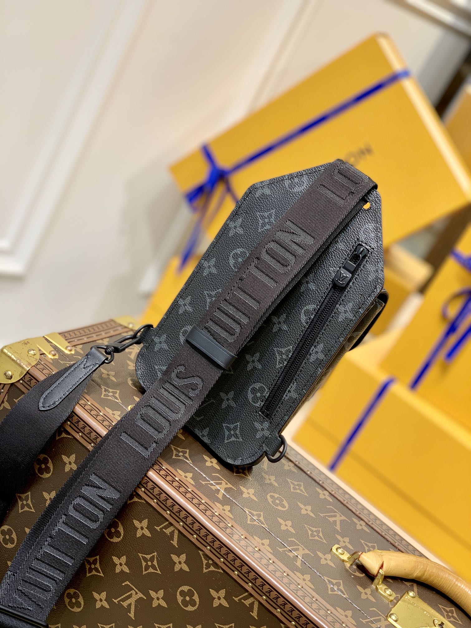 LV M45912 Louis Vuitton Saumur slingbag Monogram eclipse - Default Title - View 2