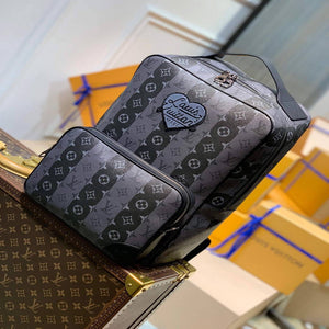 LV M45962 Louis Vuitton Utilitary Backpack - Default Title - View 1