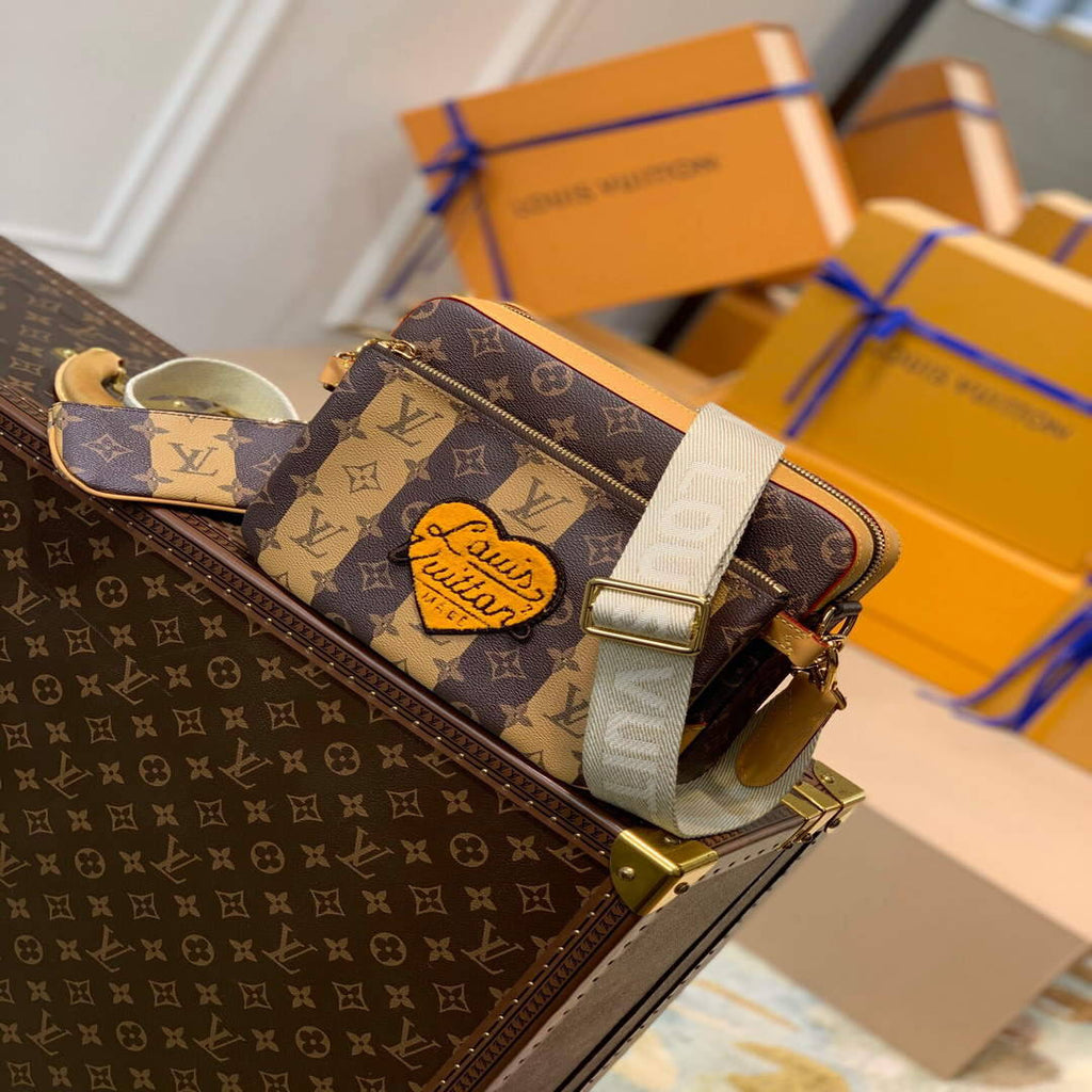 LV M45965 Louis Vuitton Trio Messenger Monogram