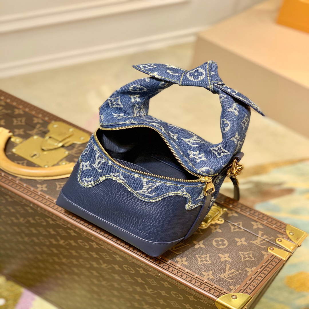 LV M45970 Louis Vuitton Japanese Cruiser Taurillon Leather Bag