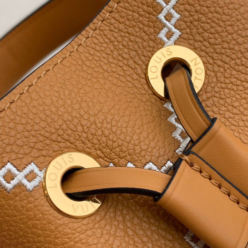 LV M46023 Louis Vuitton N¨¦ONO¨¦ BB Bucket Bag Brown