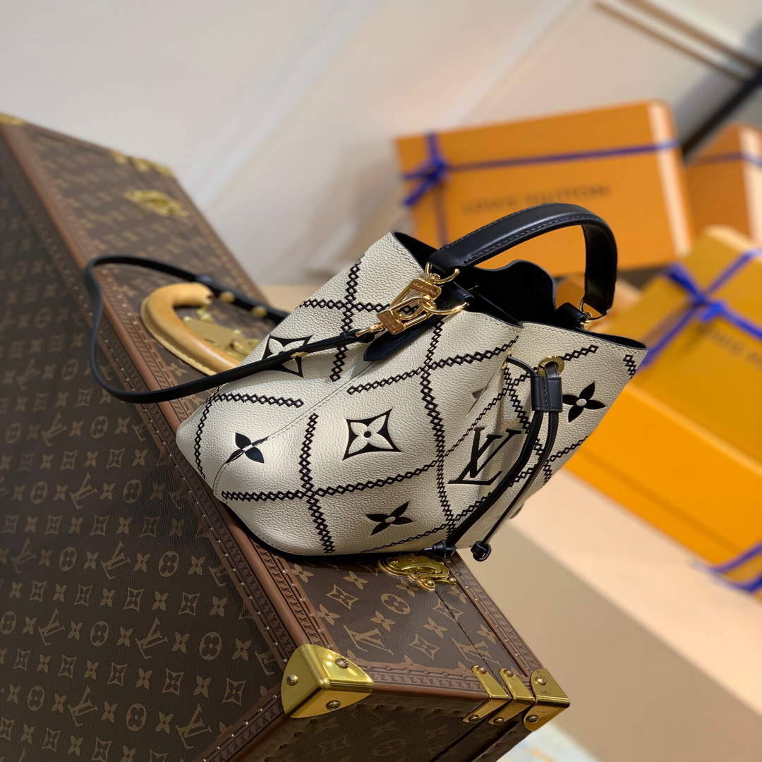 LV M46023 Louis Vuitton N¨¦ONO¨¦ BB Bucket Bag Beige - Default Title - View 3