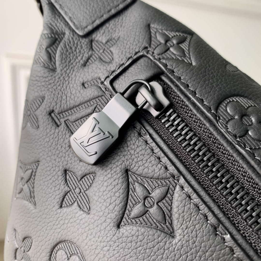 LV M46036 Louis Vuitton Discovery PM Bumbag Black - Default Title - View 5
