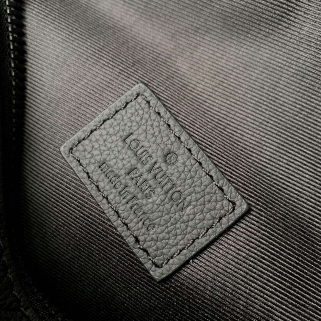 LV M46036 Louis Vuitton Discovery PM Bumbag Black - Default Title - View 8