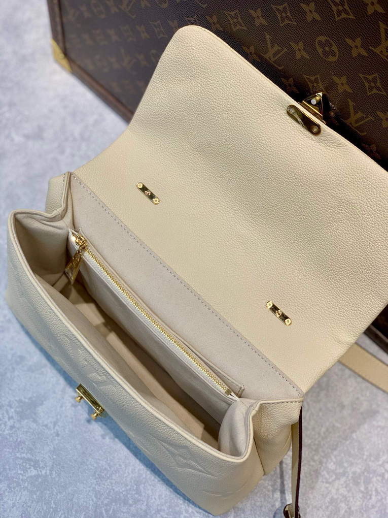 LV M46041 Louis Vuitton Madeleine MM Handbag Cr¨¨me Beige