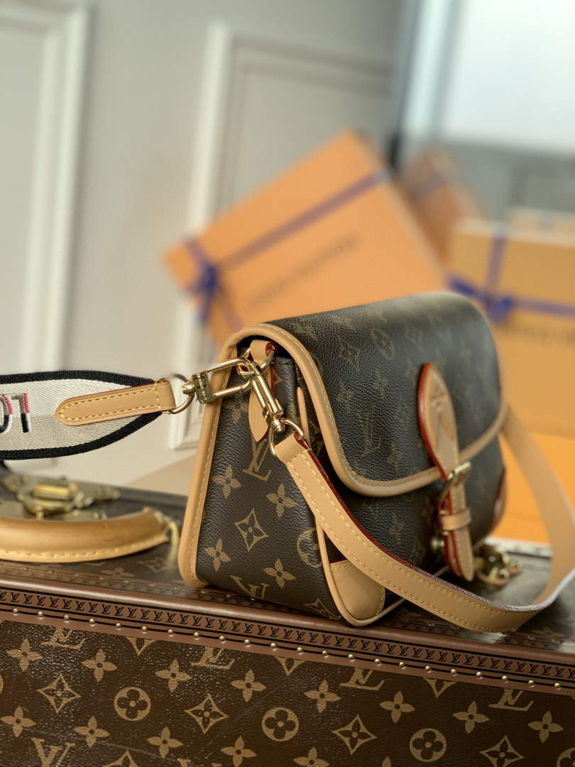 LV M46049 Louis Vuitton Diane Monogram M45985 Bag Black - Default Title - View 2