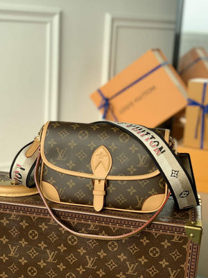 LV M46049 Louis Vuitton Diane Monogram M45985 Bag Black - Default Title - View 1