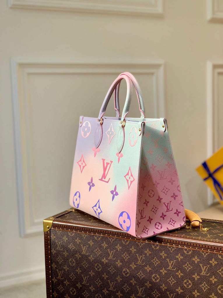 LV M46076 Louis Vuitton Onthego GM Shoulder Shopping Bag - Default Title - View 2