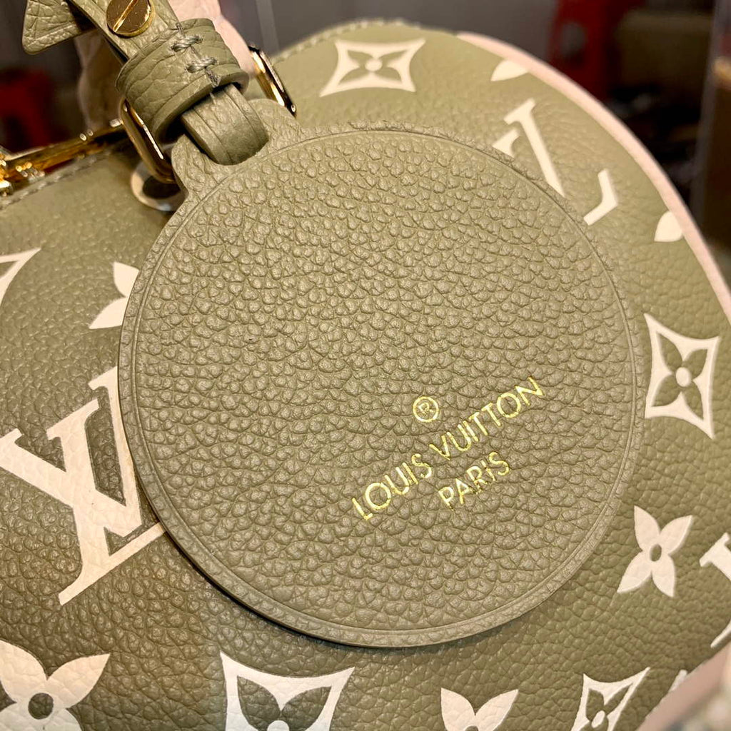 LV M46118 Louis Vuitton Speedy Bandouliere 20 Bag