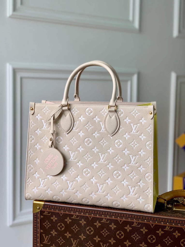LV M46128 Louis Vuitton Onthego MM Tote Bag - Default Title - View 1