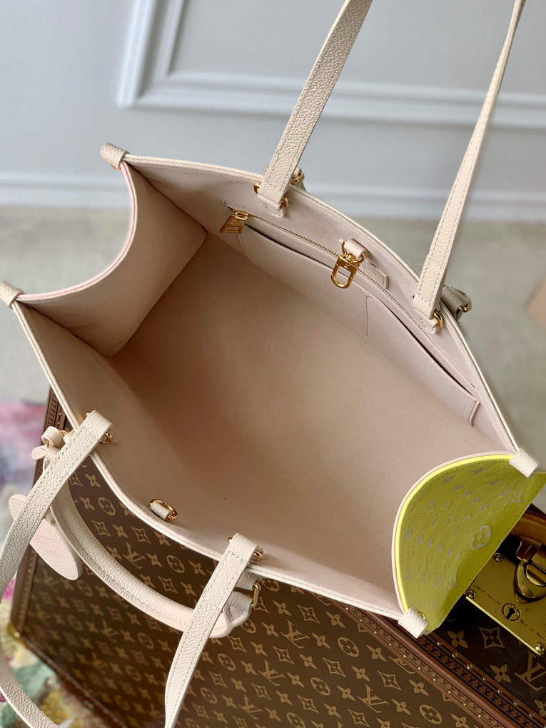 LV M46128 Louis Vuitton Onthego MM Tote Bag - Default Title - View 4