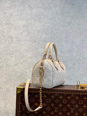 LV M46163 Louis Vuitton Speedy Bandouliere 20 Handbag Pale Beige - Default Title - View 3