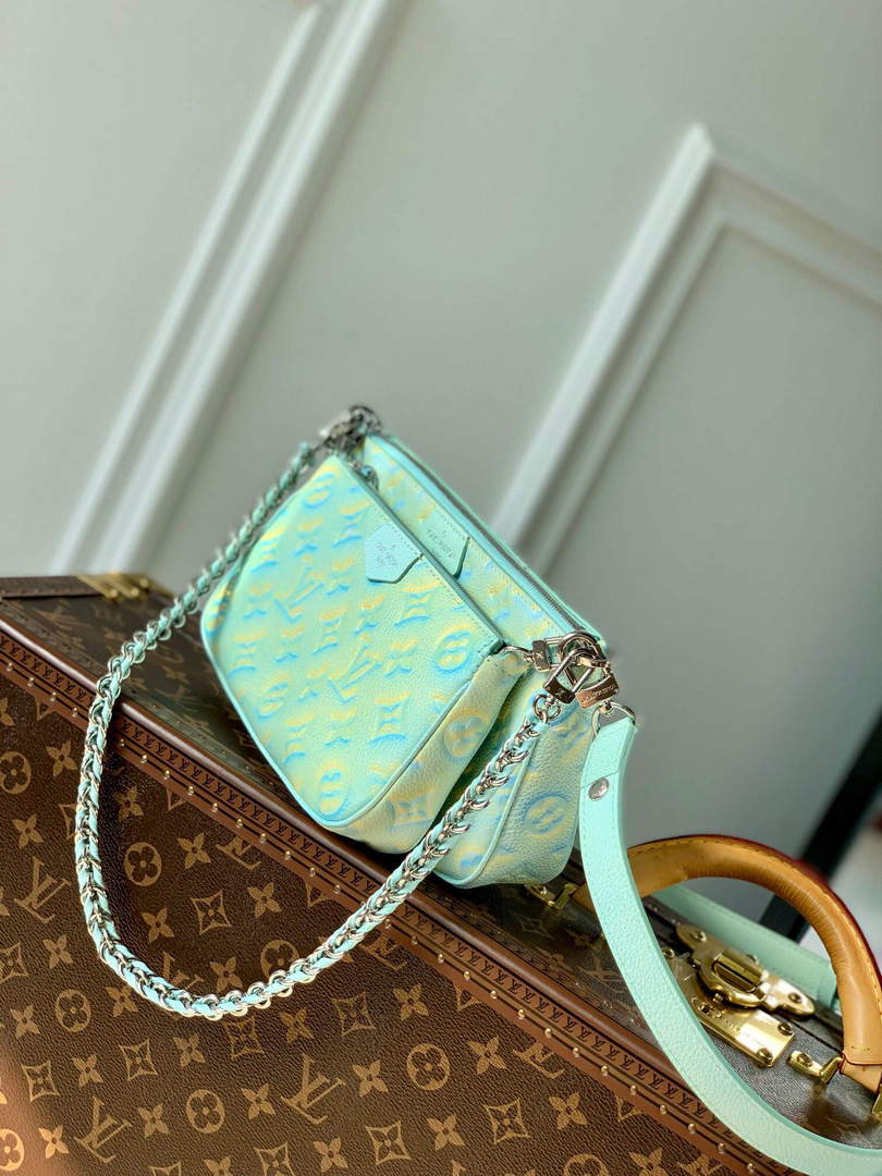 LV M46180 Louis Vuitton Multi Pochette Accessoires Vert d'eau Green