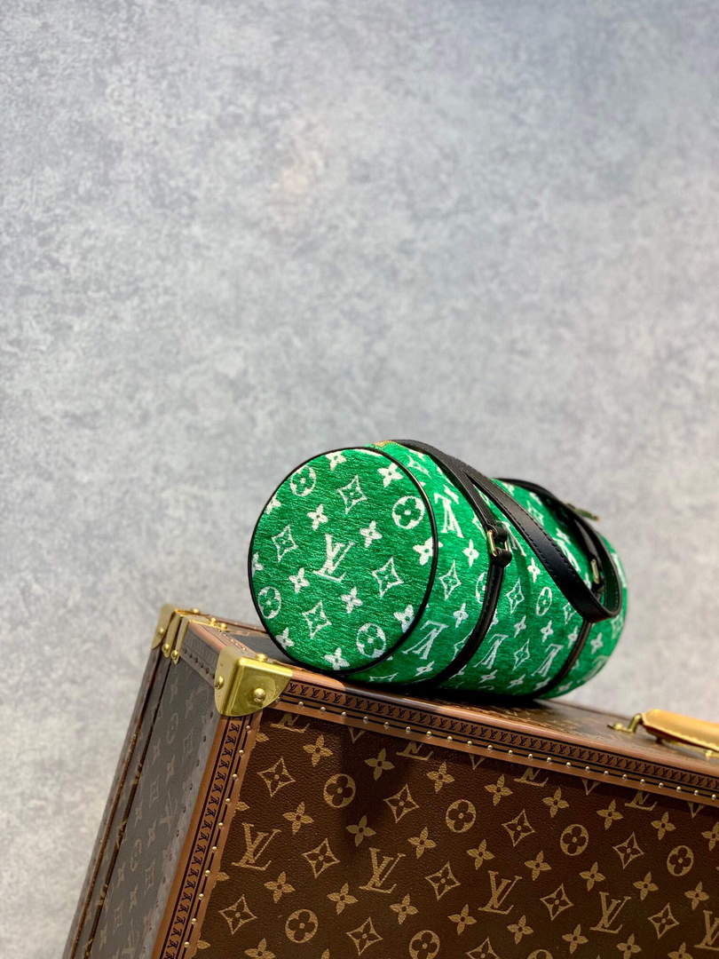 LV M46206 Louis Vuitton papillon Handbag Green - Default Title - View 4