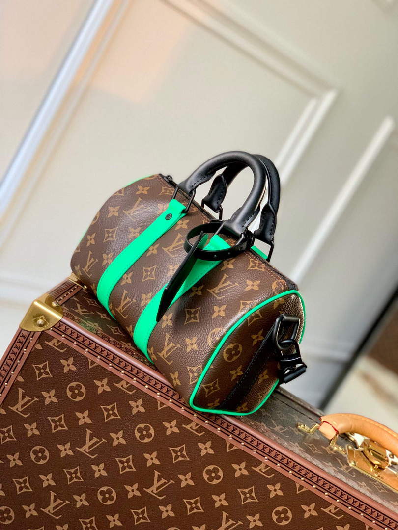 LV M46249 Louis Vuitton Keepall Bandouliere 25 Bag Green - Default Title - View 3